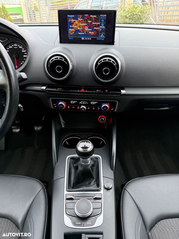 Audi A3 2.0 TDI Sportback Ambiente - 31