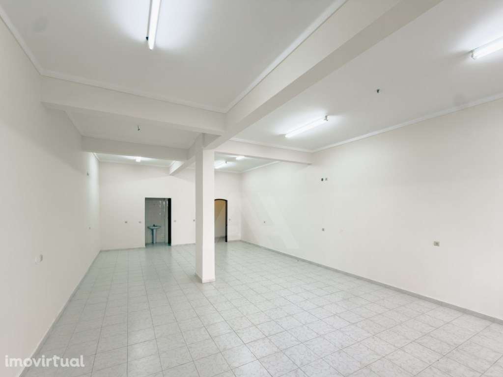 Loja Remodelada no Cacém - Grande imagem: 3/18