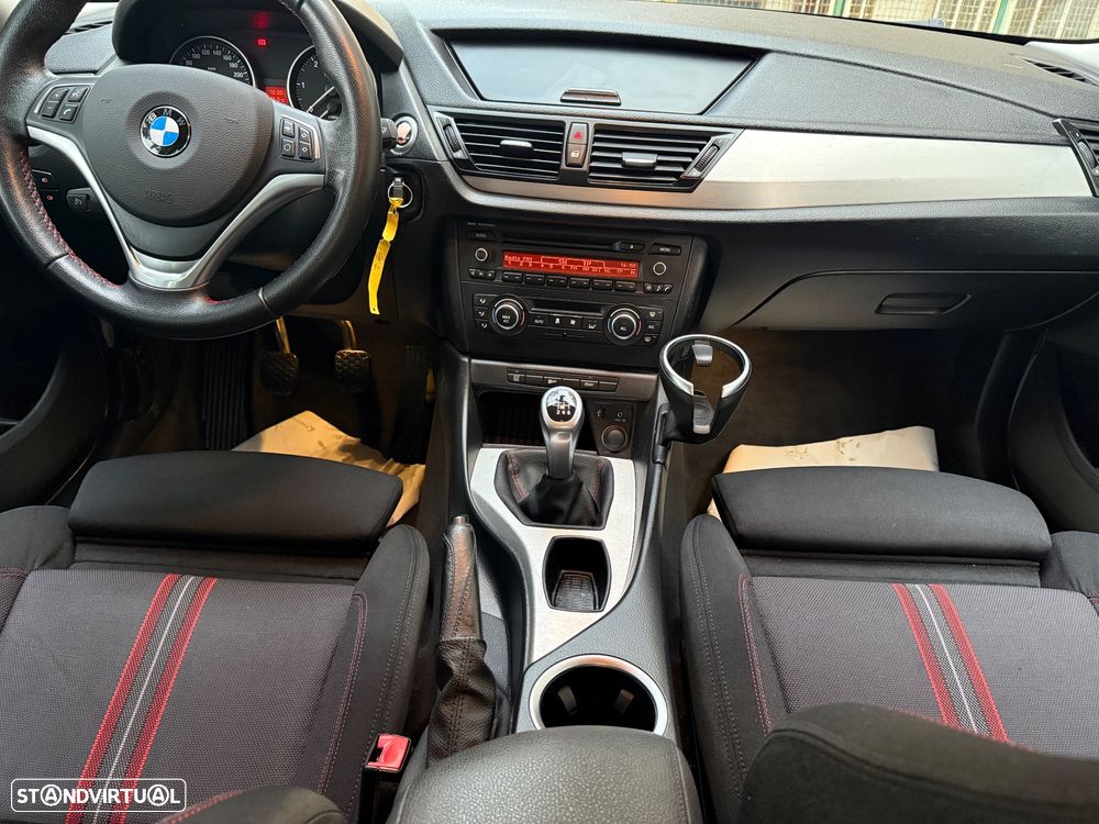 BMW X1 16 d sDrive Line Sport - 9