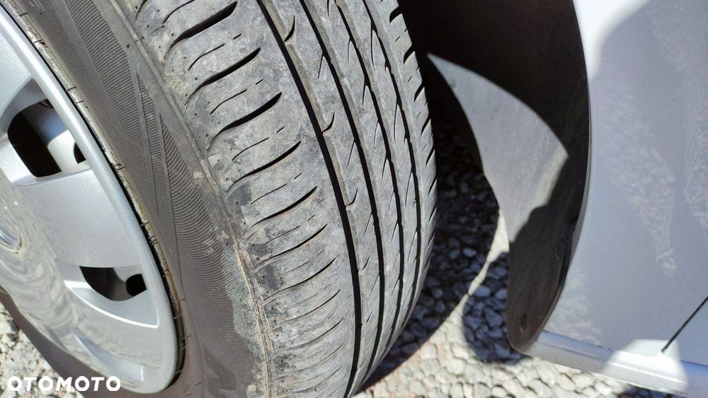 Volkswagen Caddy - 29