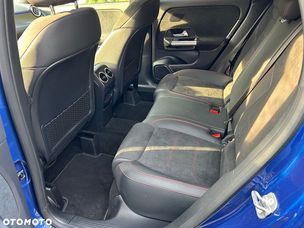 Mercedes-Benz GLA 250e AMG Line - 23