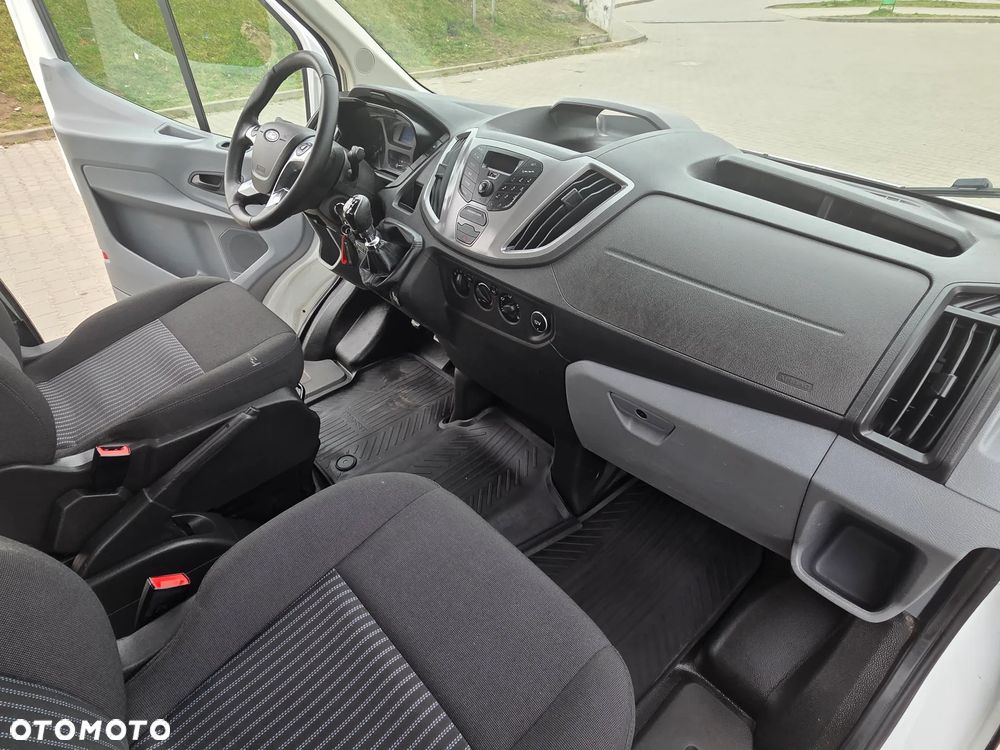 Ford Transit - 19