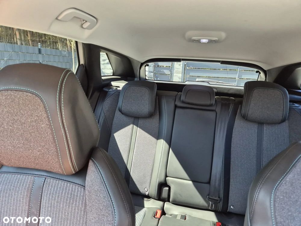 Peugeot 3008 1.5 BlueHDi Active Pack S&S EAT8 - 15