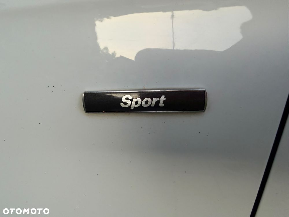 BMW Seria 3 320d DPF Edition Sport - 37