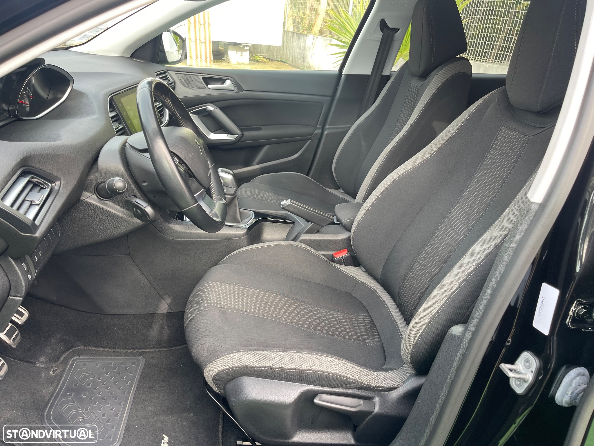 Peugeot 308 SW 1.6 BlueHDi Style J17 - 22