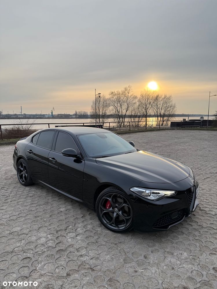 Alfa Romeo Giulia 2.0 Turbo 16V AT8 Veloce Ti - 2