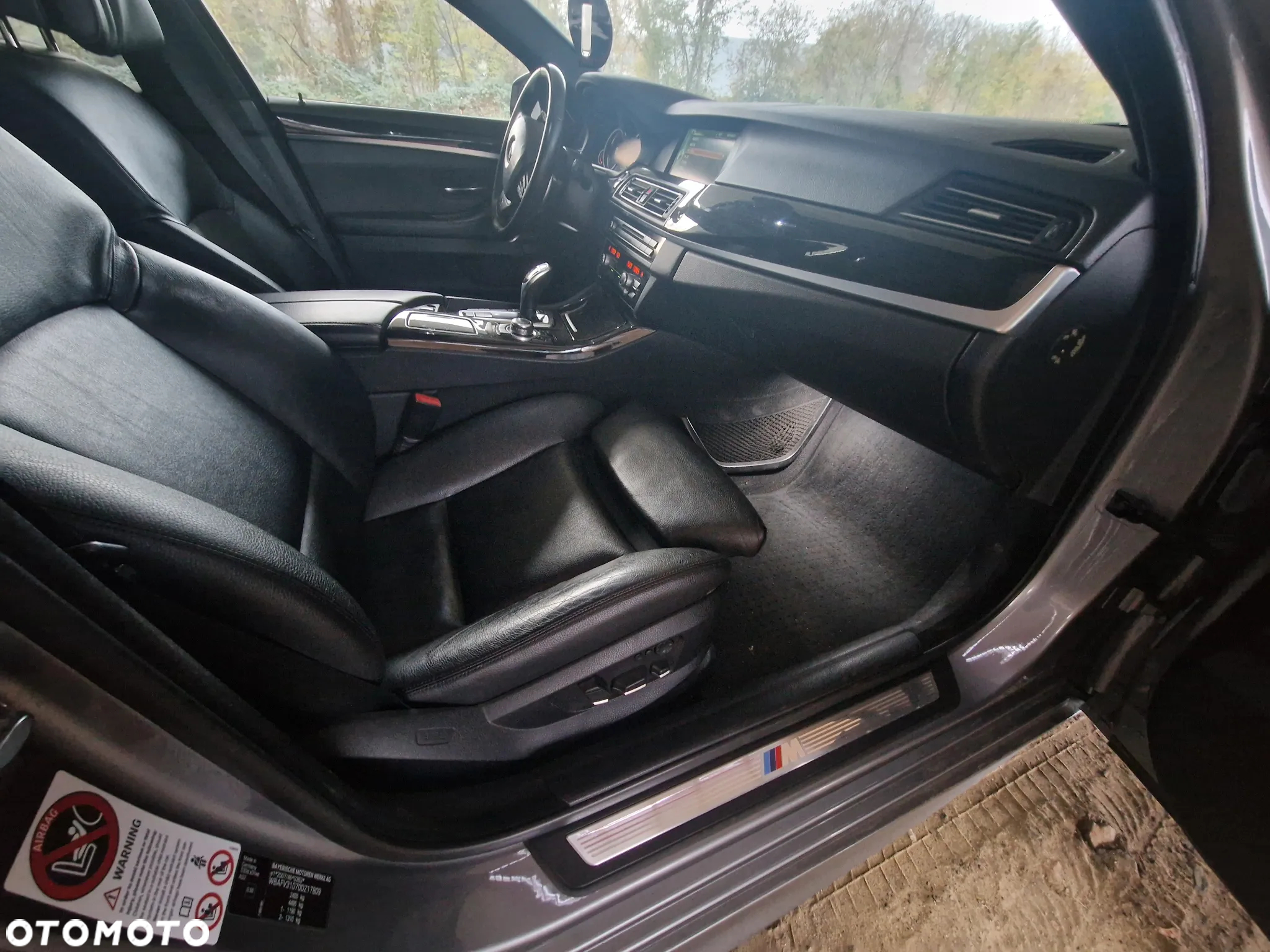 BMW Seria 5 530d xDrive - 16