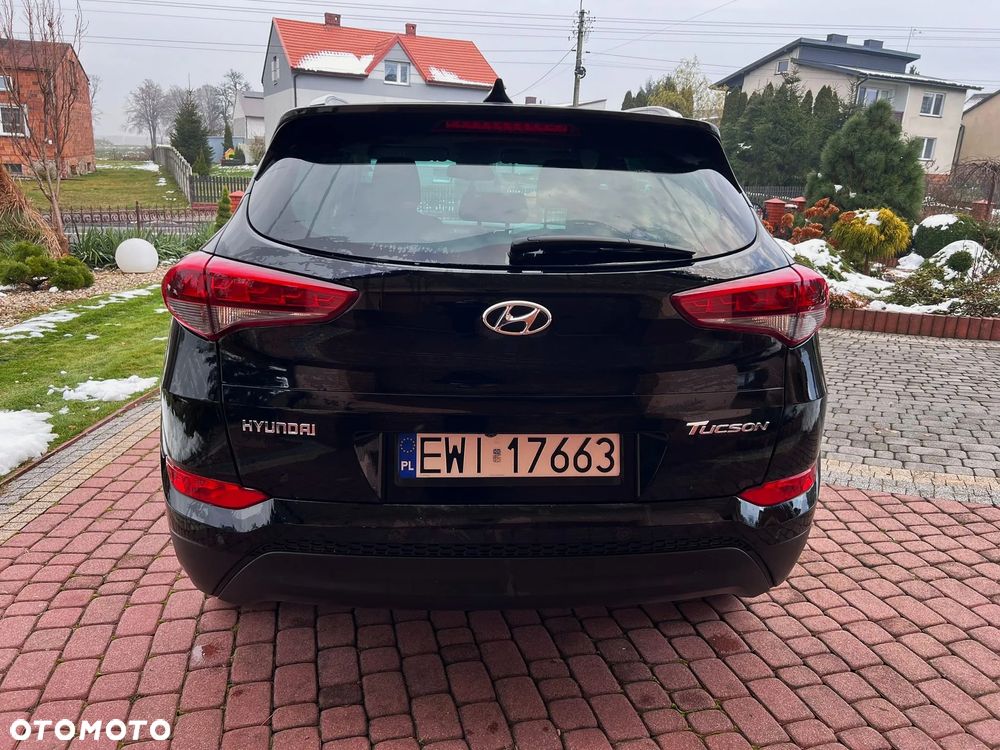 Hyundai Tucson blue 1.7 CRDi 2WD Style - 16