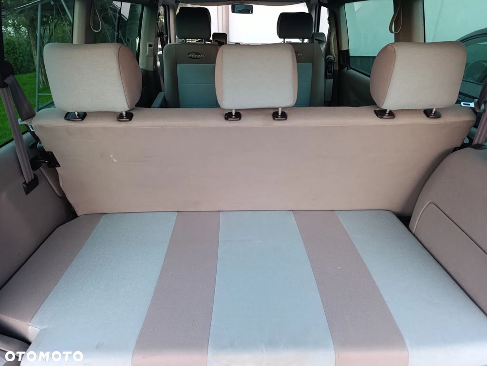 Volkswagen Multivan - 28