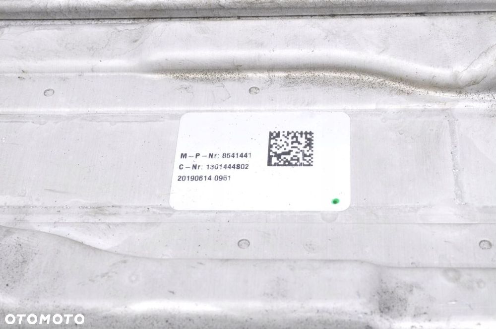 VOLVO B4 B5 MILD HYBRID INTERCOOLER 32223414 - 3