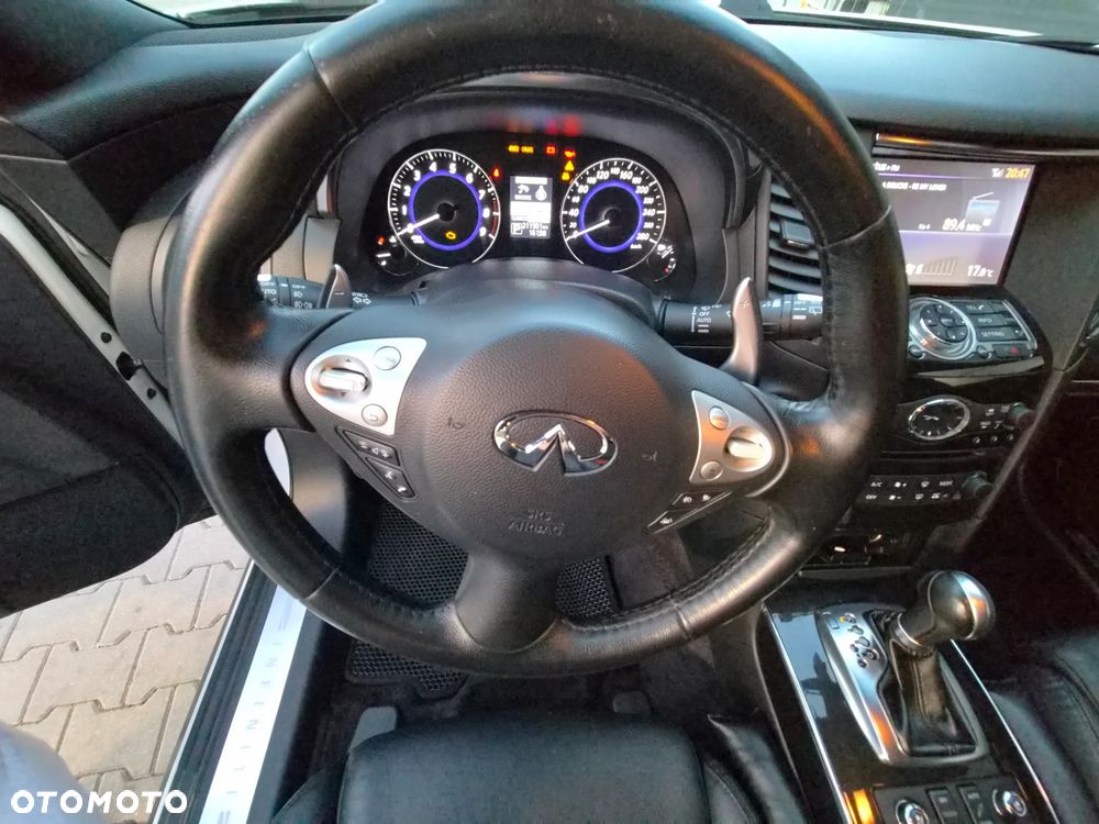Infiniti QX70 3.7 S Premium - 38