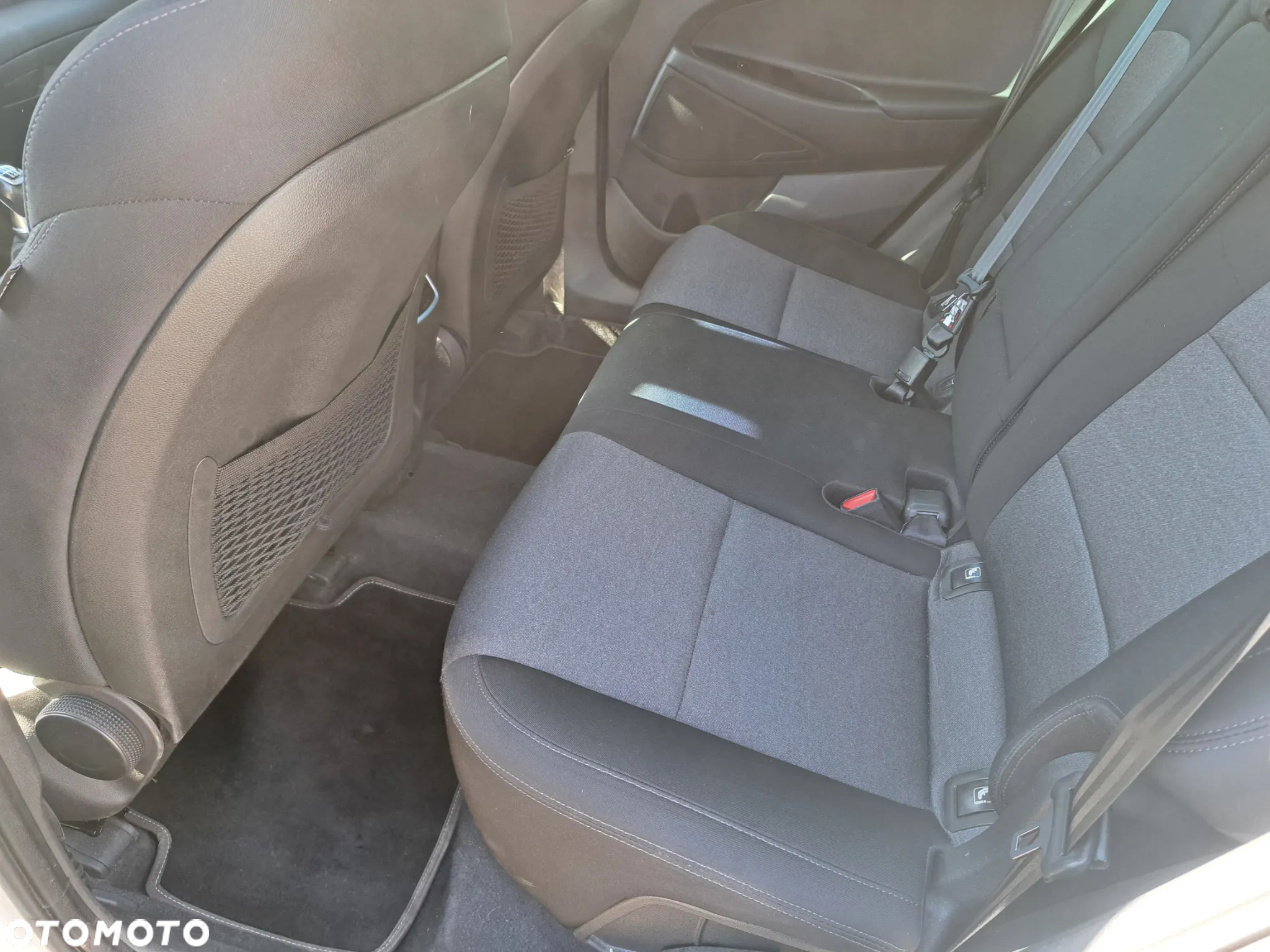 Hyundai Tucson 1.6 GDi 2WD Premium - 31