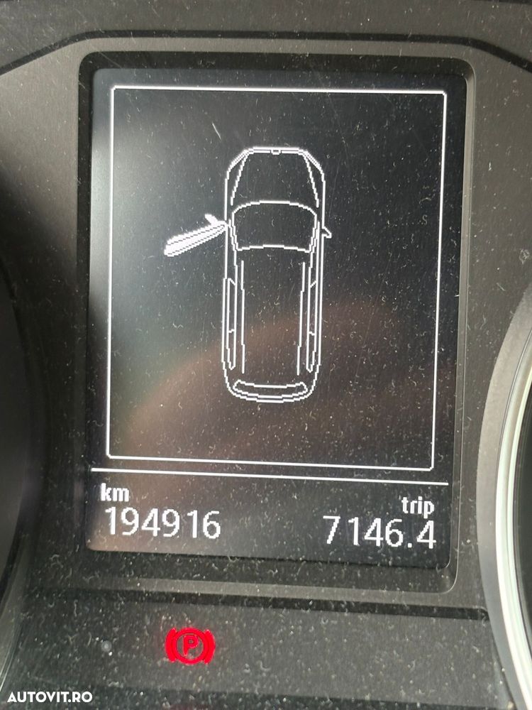 Volkswagen Passat 2.0 TDI Comfortline - 14