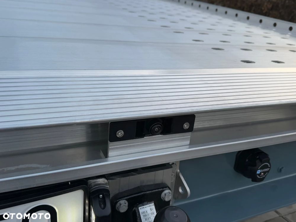 Mercedes-Benz Sprinter - 8