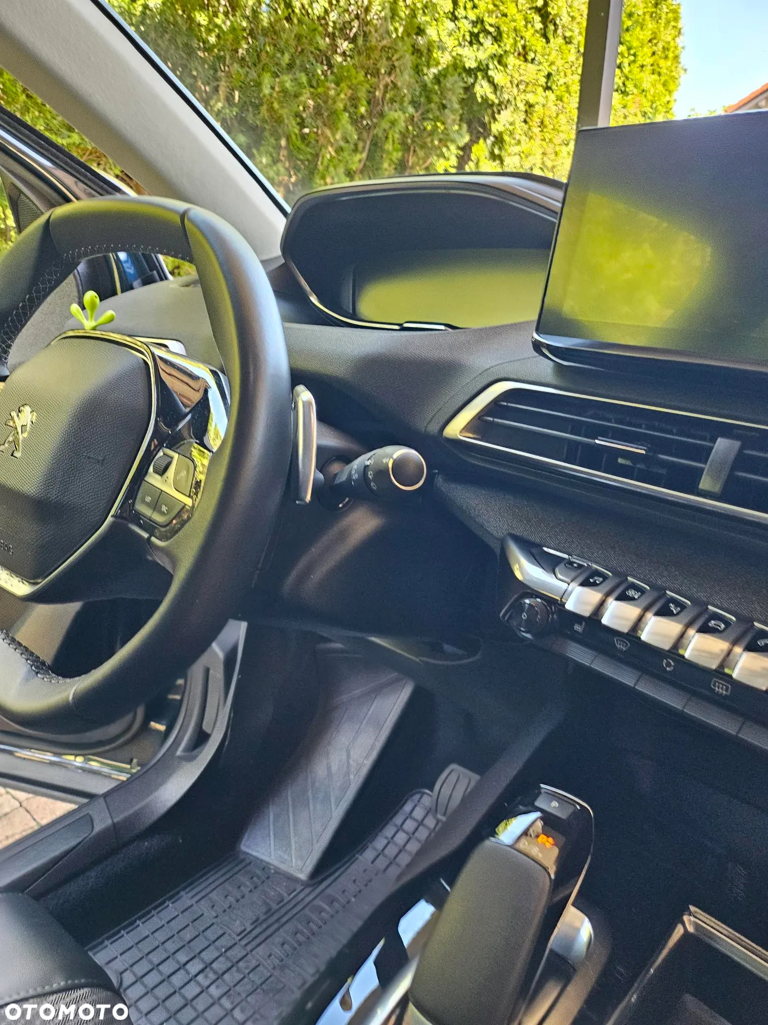 Peugeot 3008 1.6 PureTech GPF Allure S&S EAT8 - 8