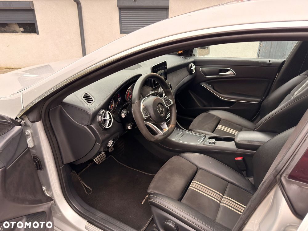 Mercedes-Benz CLA 200 d 4Matic 7G-DCT AMG Line - 12