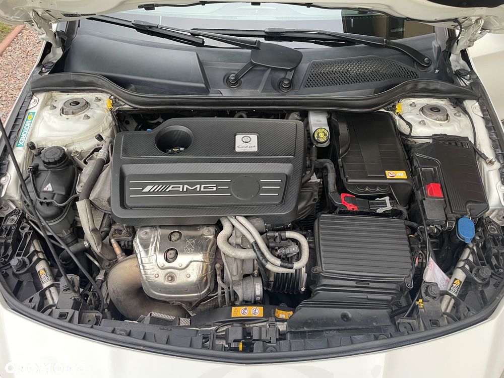 Mercedes-Benz CLA - 40