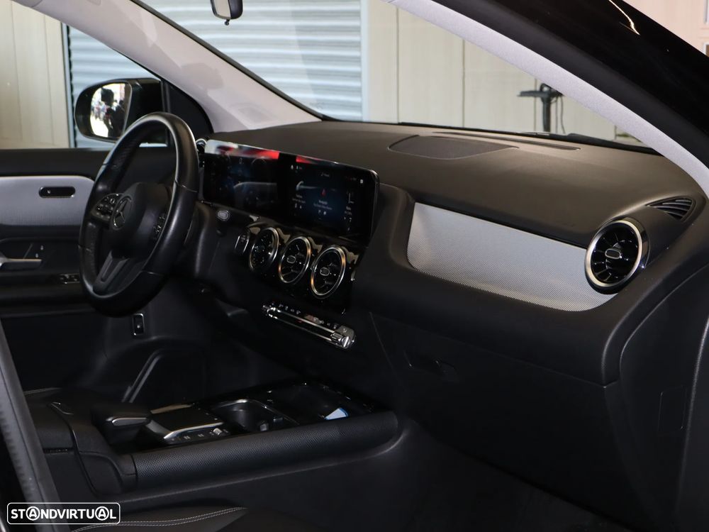 Mercedes-Benz GLA 250 e 8G-DCT Style - 16