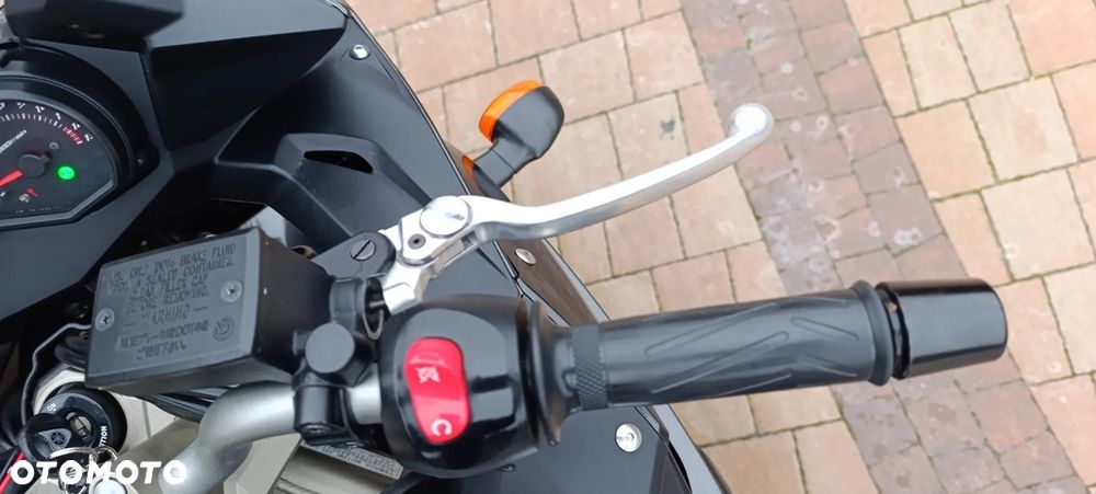 Yamaha XJ - 12