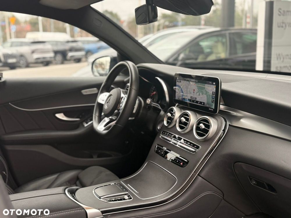 Mercedes-Benz GLC - 19