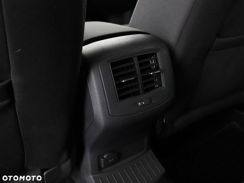 Volkswagen T-Roc 1.0 TSI Style - 36