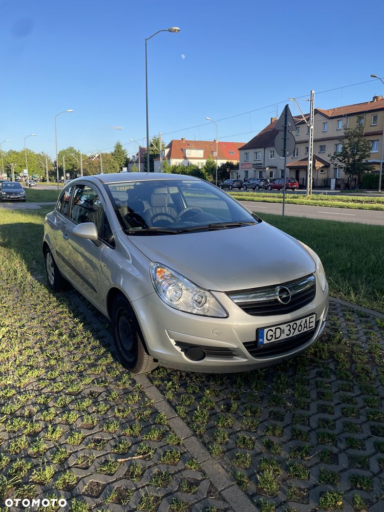 Opel Corsa 1.2 16V Essentia - 2
