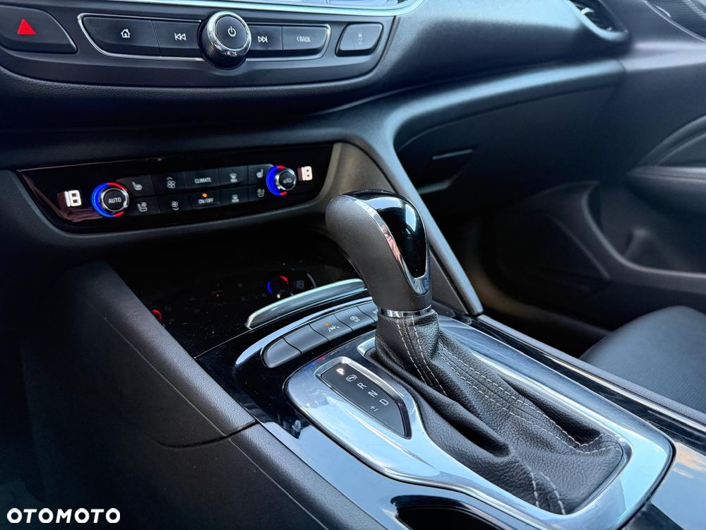 Opel Insignia 2.0 CDTI automatik Business Innovation - 15