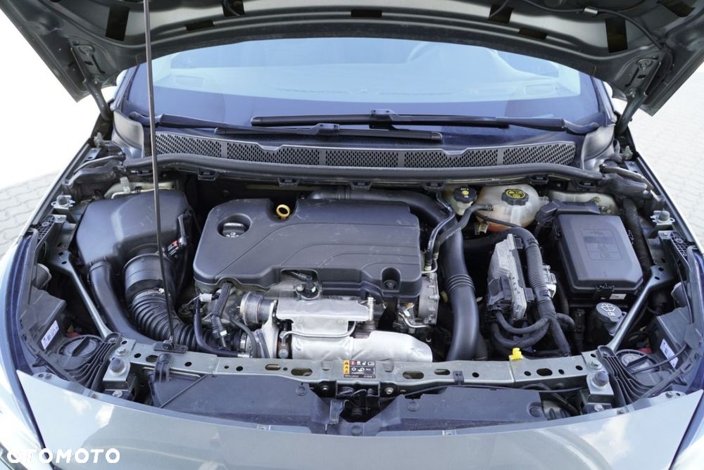 Opel Astra 1.4 Turbo Innovation - 27