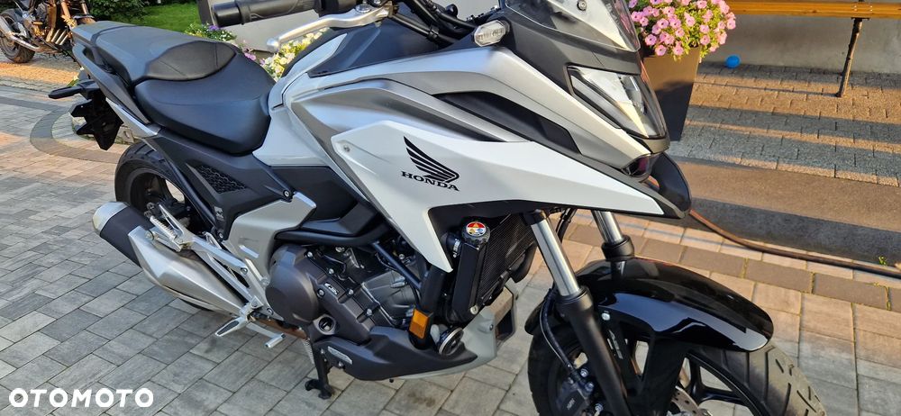 Honda NC - 16