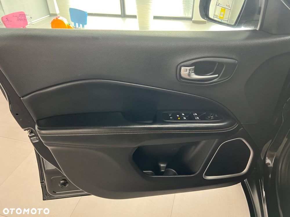Jeep Compass 1.6 MultiJet Longitude - 20