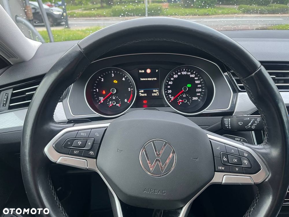 Volkswagen Passat 2.0 TDI EVO Business DSG - 8