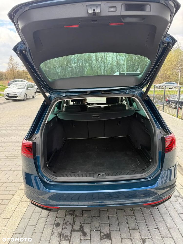 Volkswagen Passat 2.0 TDI EVO Business DSG - 8