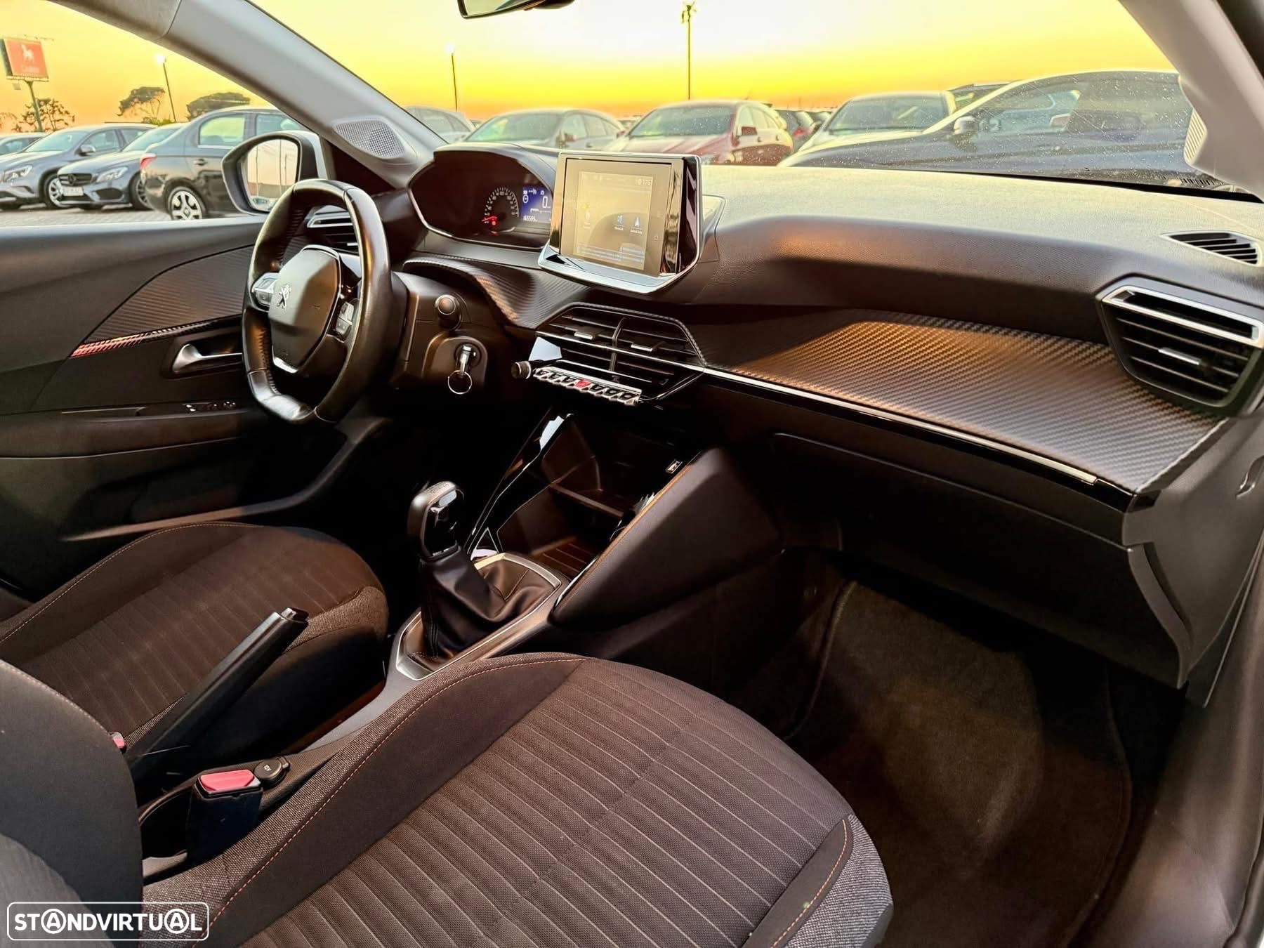 Peugeot 208 1.2 PureTech Active - 11