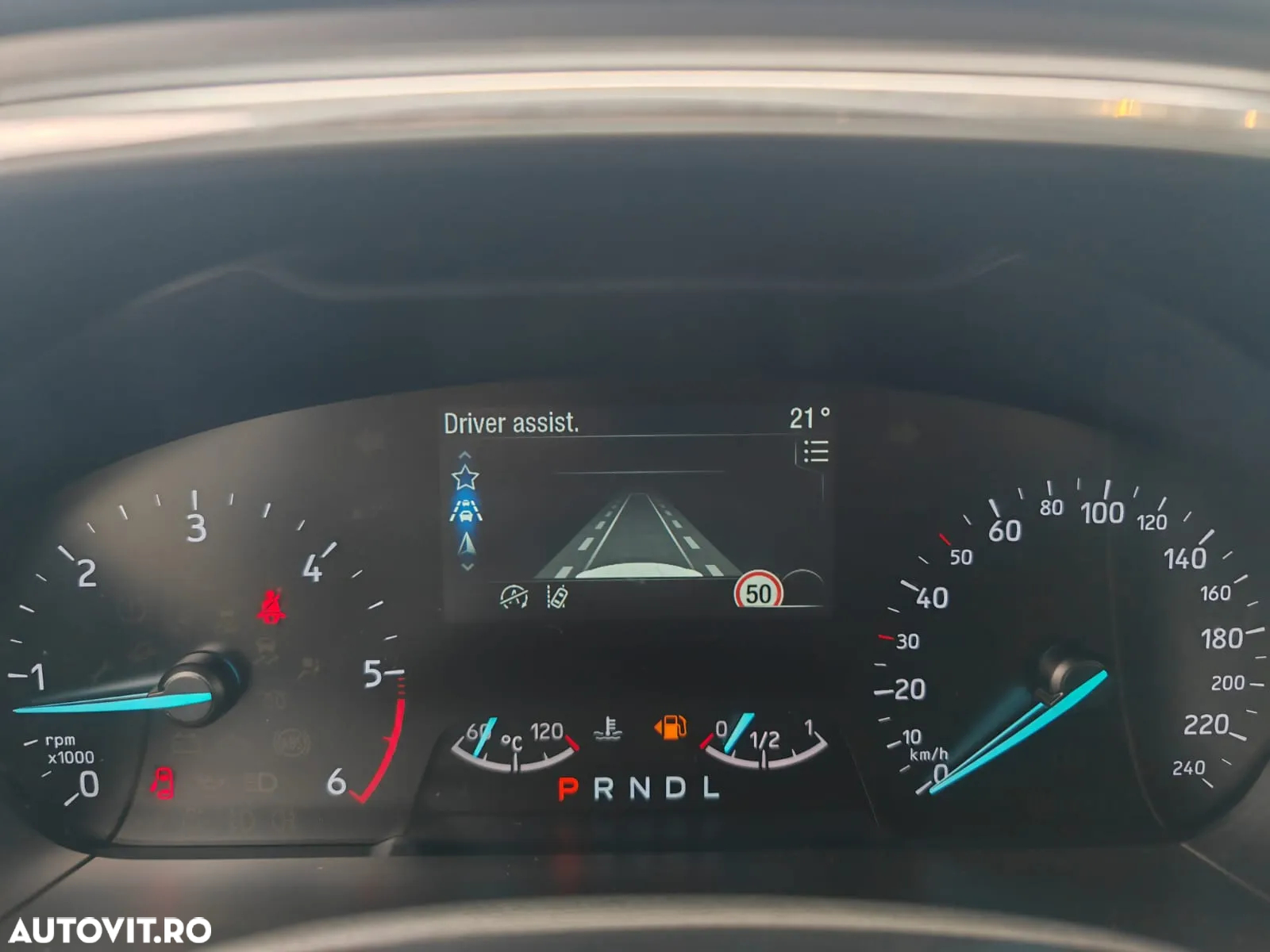 Ford Focus 1.5 EcoBlue Start-Stopp-System Aut. TITANIUM - 17