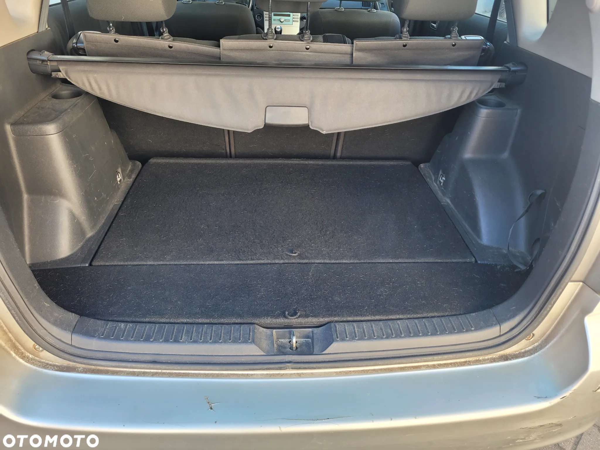 Toyota Corolla Verso 1.8 Sol - 13