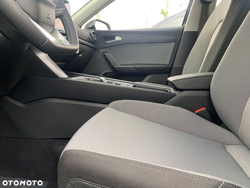 Seat Leon Sportstourer 1.5 eTSI Style DSG - 10