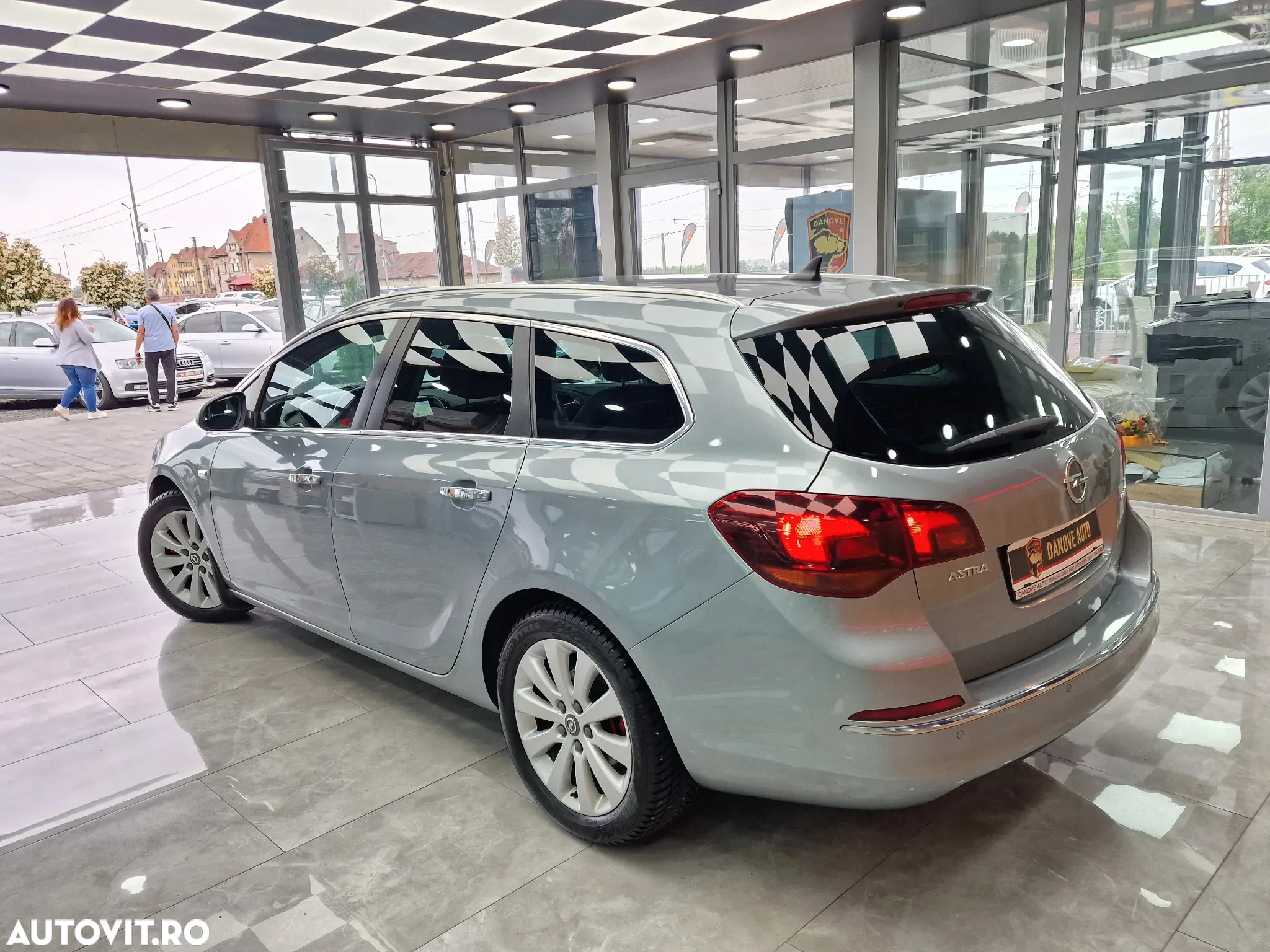 Opel Astra 1.7 CDTI DPF ecoFLEX Sports TourerStart/Stop - 10