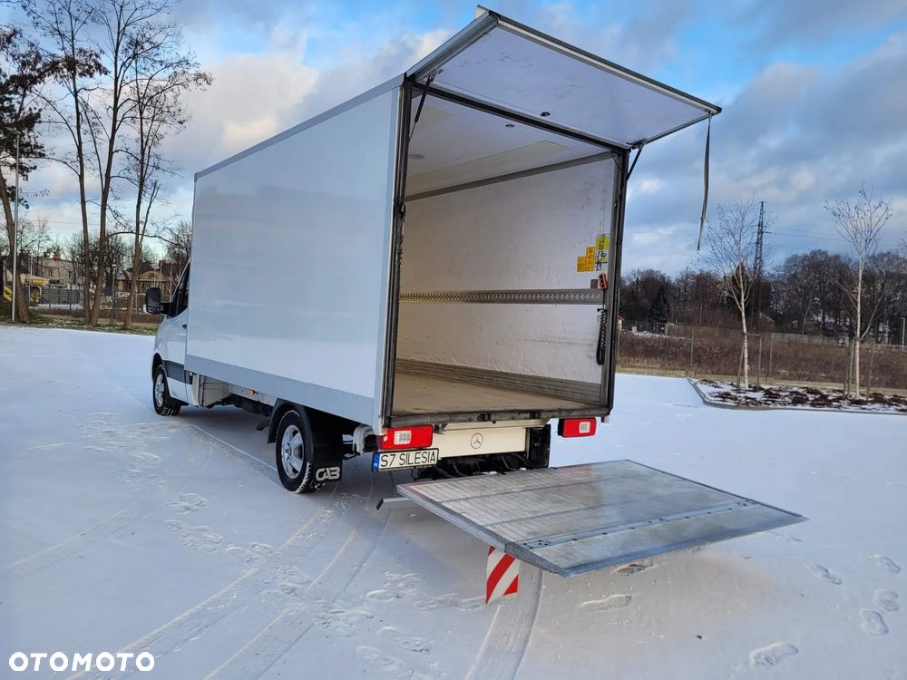 Mercedes-Benz Sprinter - 19