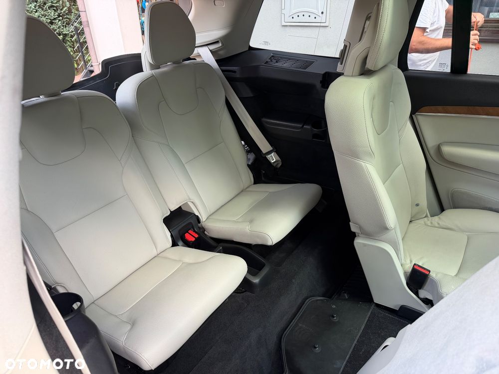 Volvo XC 90 T6 AWD Geartronic Momentum Pro - 22