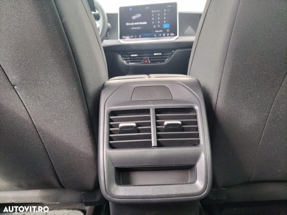 Volkswagen Passat - 12