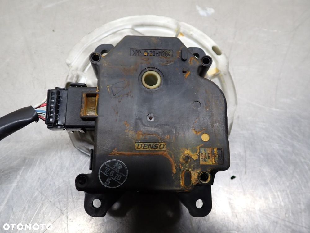 SILNICZEK NAGRZEWNICY INFINITI M37X - 3