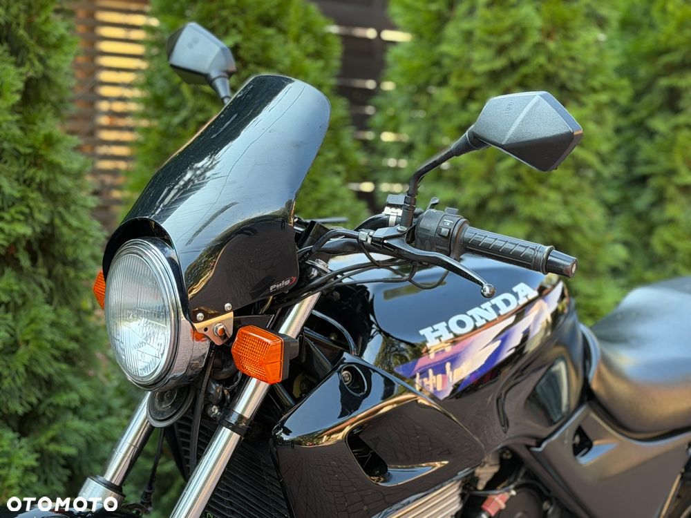 Honda CB - 18