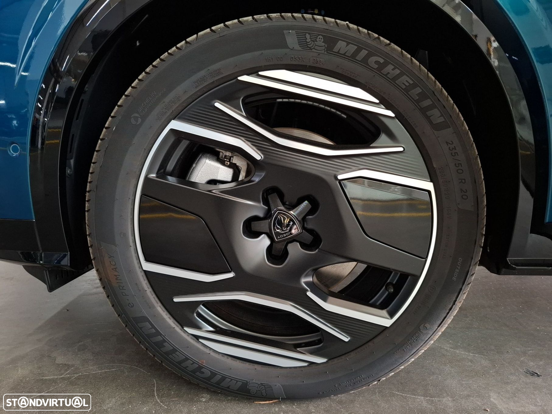 Peugeot E-3008 73 kWh GT - 26