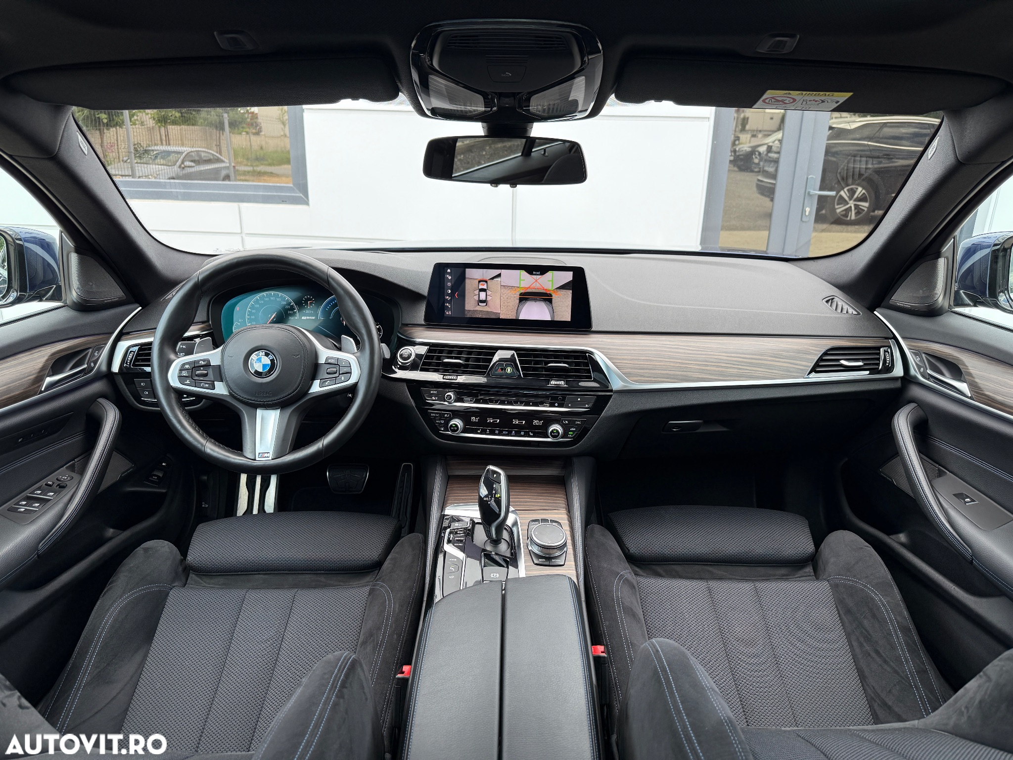 BMW Seria 5 530e Aut. M Sport Edition - 7