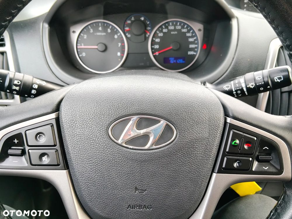 Hyundai i20 1.25 Classic + - 14