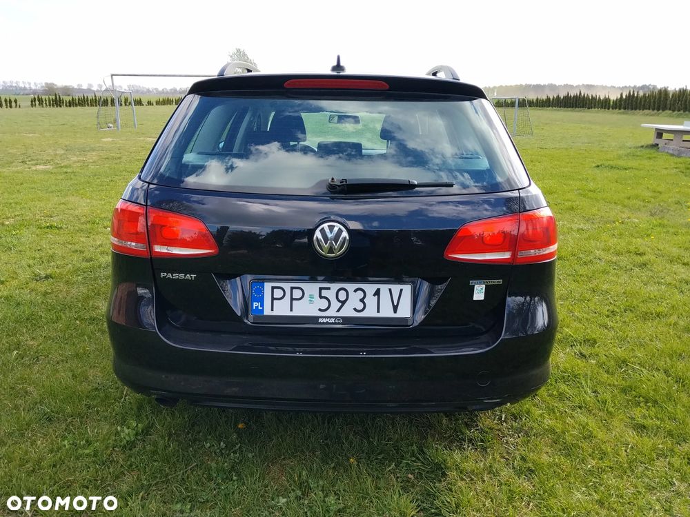 Volkswagen Passat 1.6 TDI Trendline - 11