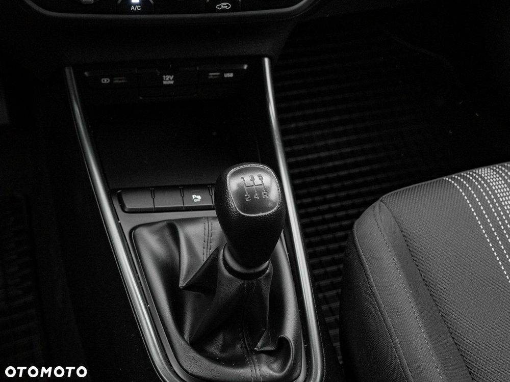 Hyundai i20 1.2 Pure - 19