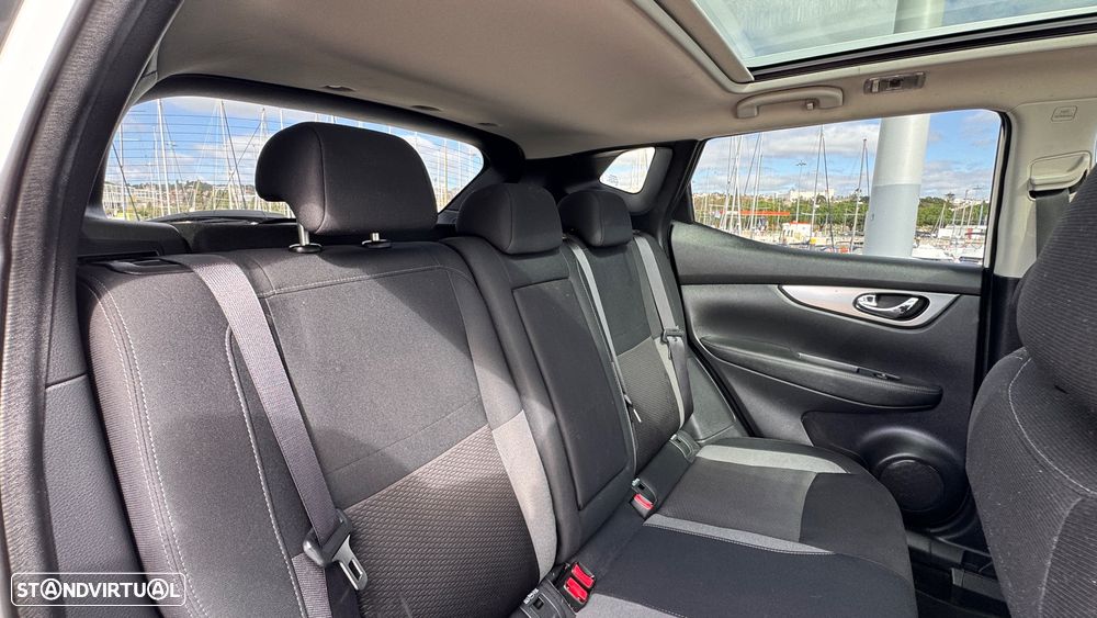Nissan Qashqai 1.5 dCi N-Connecta - 7