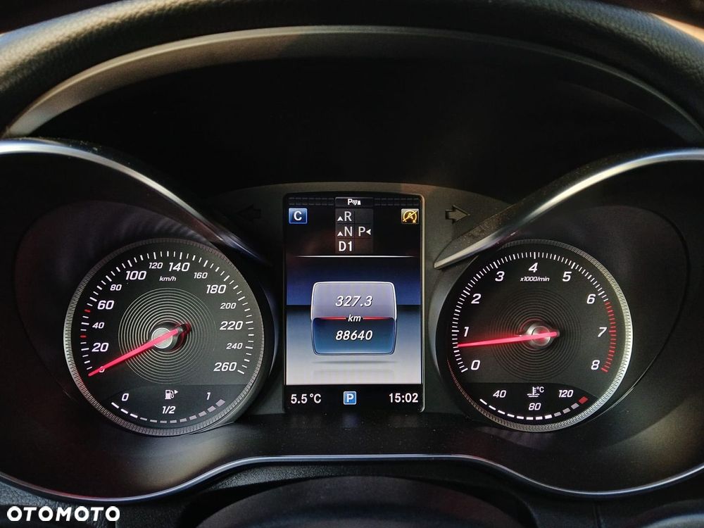 Mercedes-Benz Klasa C 180 9G-TRONIC - 34