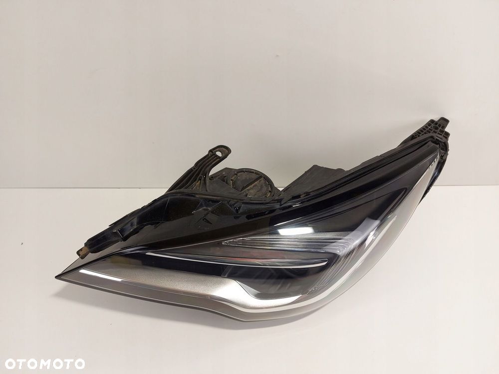OPEL ASTRA K V 5 LAMPA LEWA LED GM 39158005 380 - 5